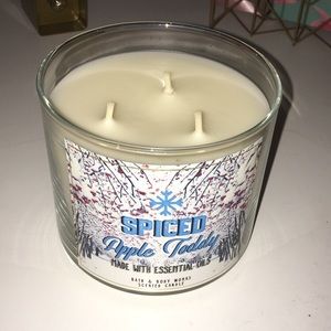 Bath & Body Works: Spiced Apple Toddy Candle